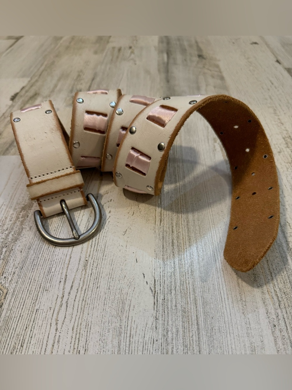 Buckle Vintage Distressed Pink Grosgrain Ribbon Cream Leather Silver Studs Belt